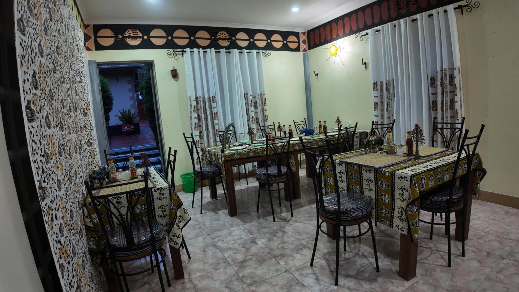 Korona House Hotel Arusha Buitenkant foto
